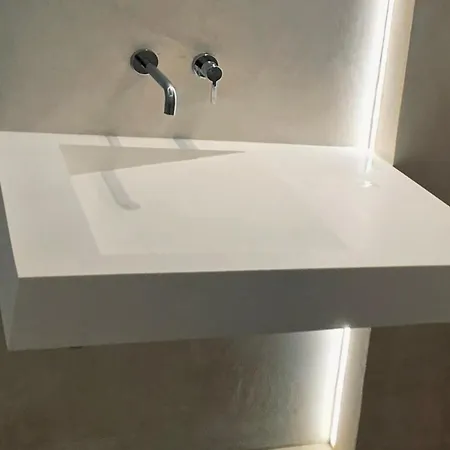 Dune At Spanish Steps Luxury Apartment-suite Apartment