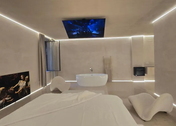 Dune At Spanish Steps Luxury Apartment-suite