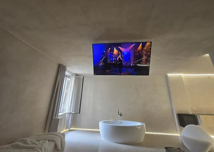 Dune At Spanish Steps Luxury Apartment-suite